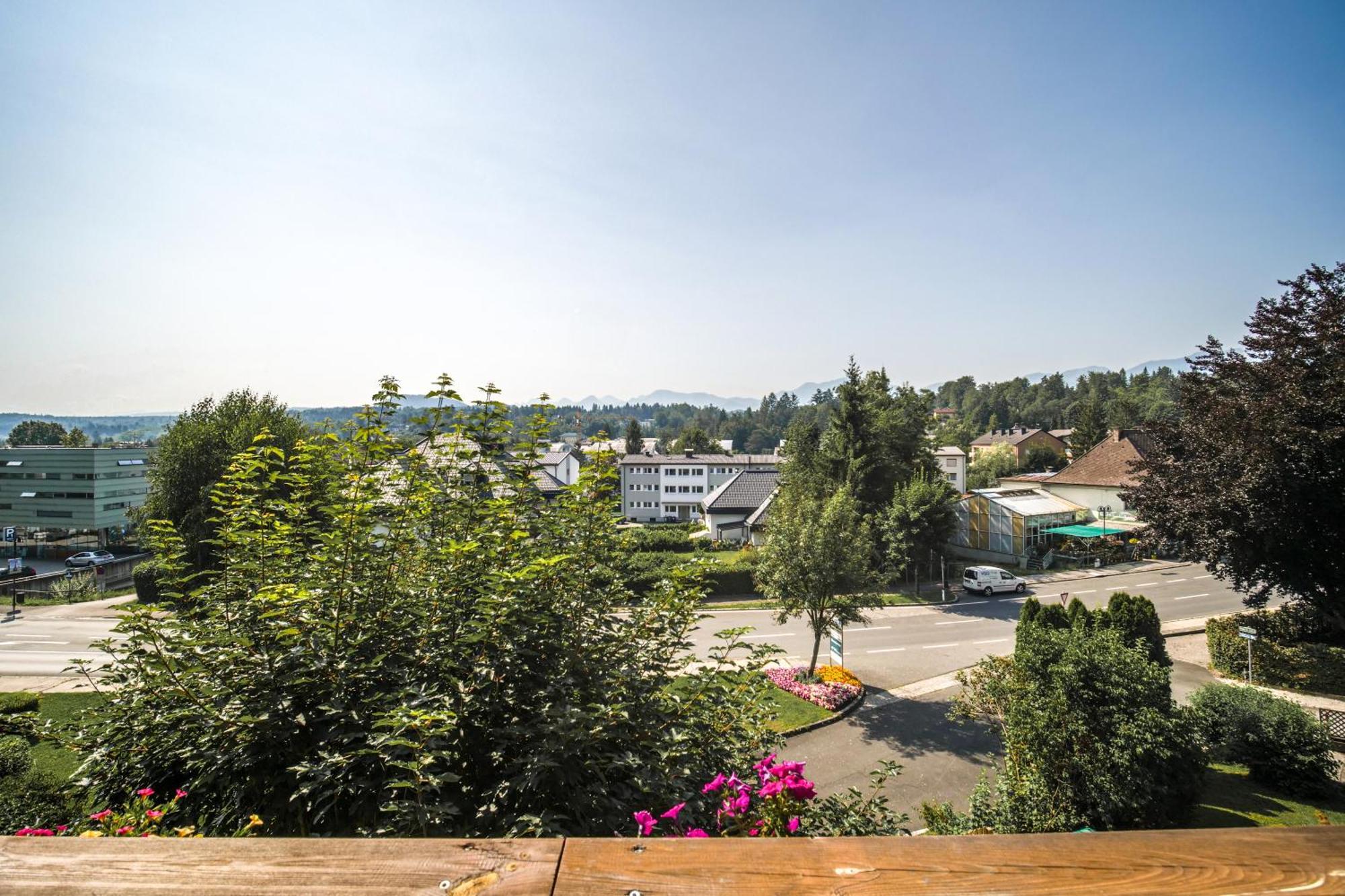 Hotel Karntnerhof Velden By S4Y Velden am Wörthersee Esterno foto